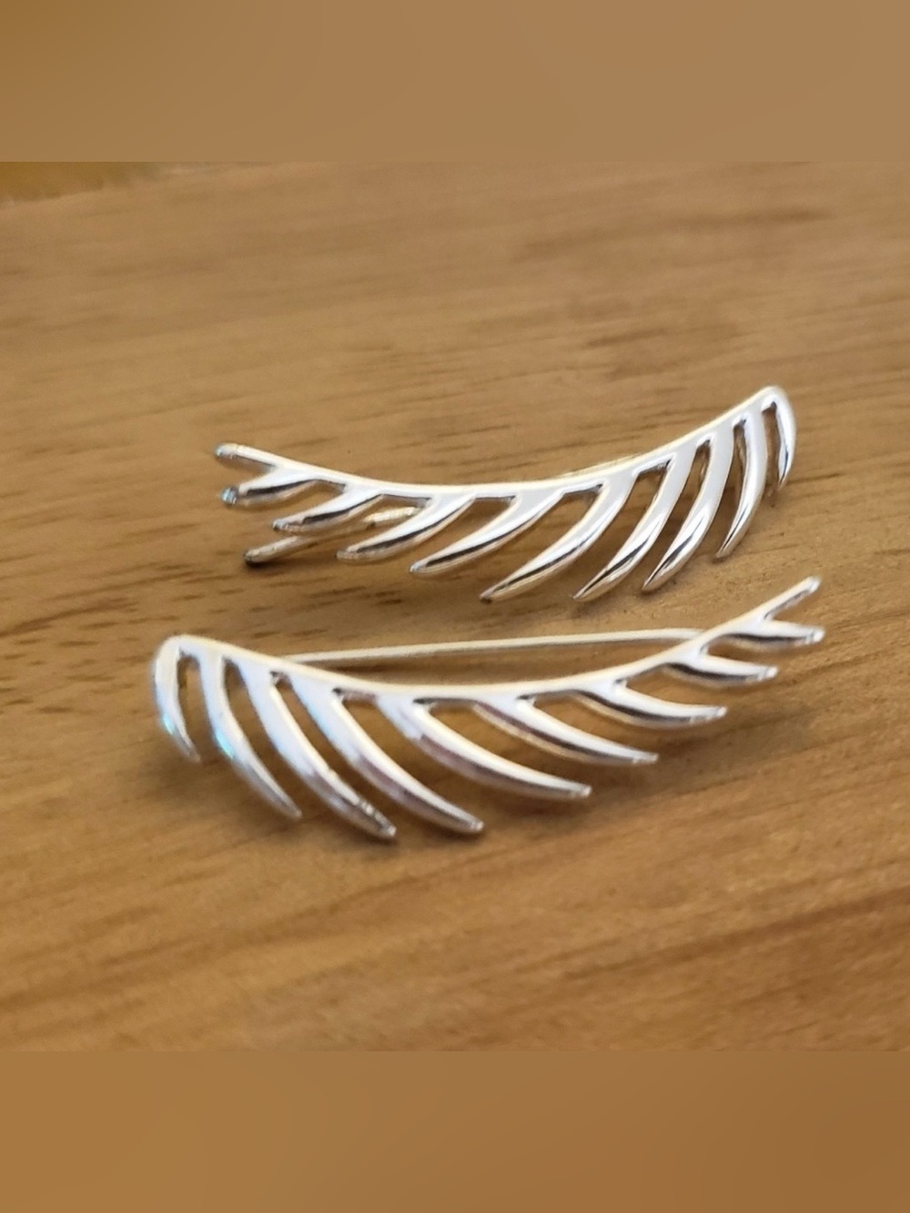 Stella & Dot Sterling Silver Wing Ear Climbers. NIB - Picture 4 of 6